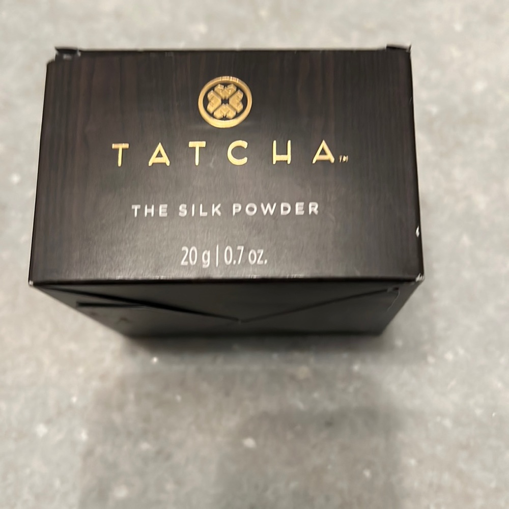 Tatcha  the silk powder a talc free translucent setting powder 7oz